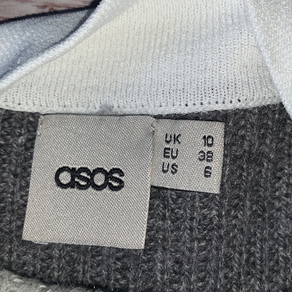 ASOS Colorblock Sweater Ruffled Bottom Size 6 - Picture 3 of 5